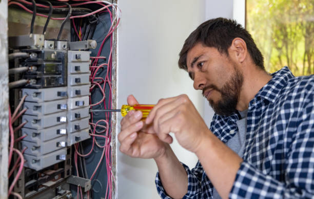 Best Licensed Electrician  in Oakland, OK